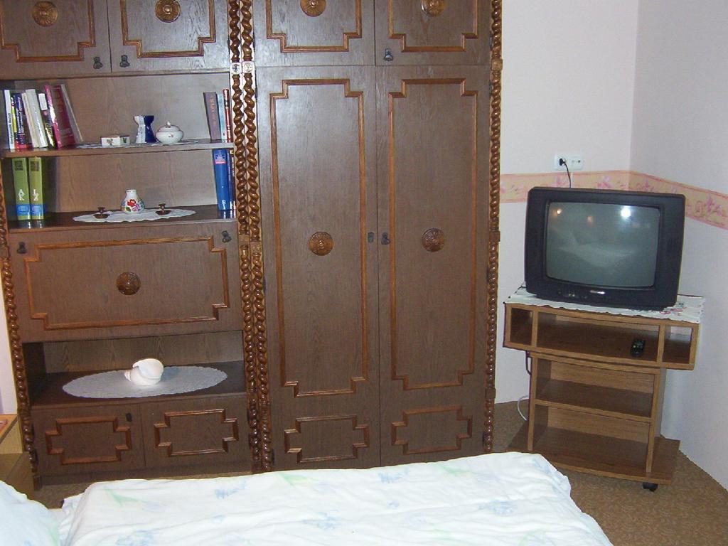 Отель Marika Haus Бюк Номер фото